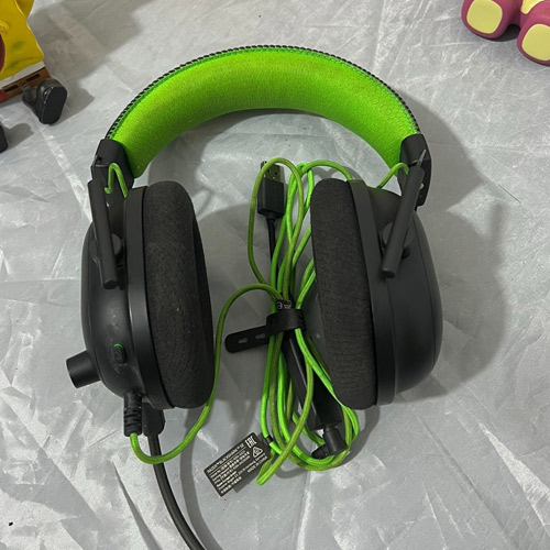 RAZER雷蛇旋风黑鲨V2 SE 限定版头戴式游戏耳机